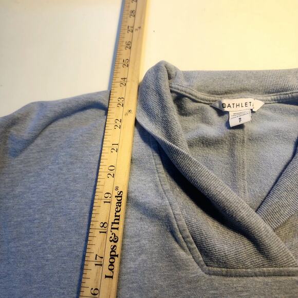 Athleta Sweatshirt Womens S Clarity Pullover V-Neck Thumb Hole - Picture 5 of 7